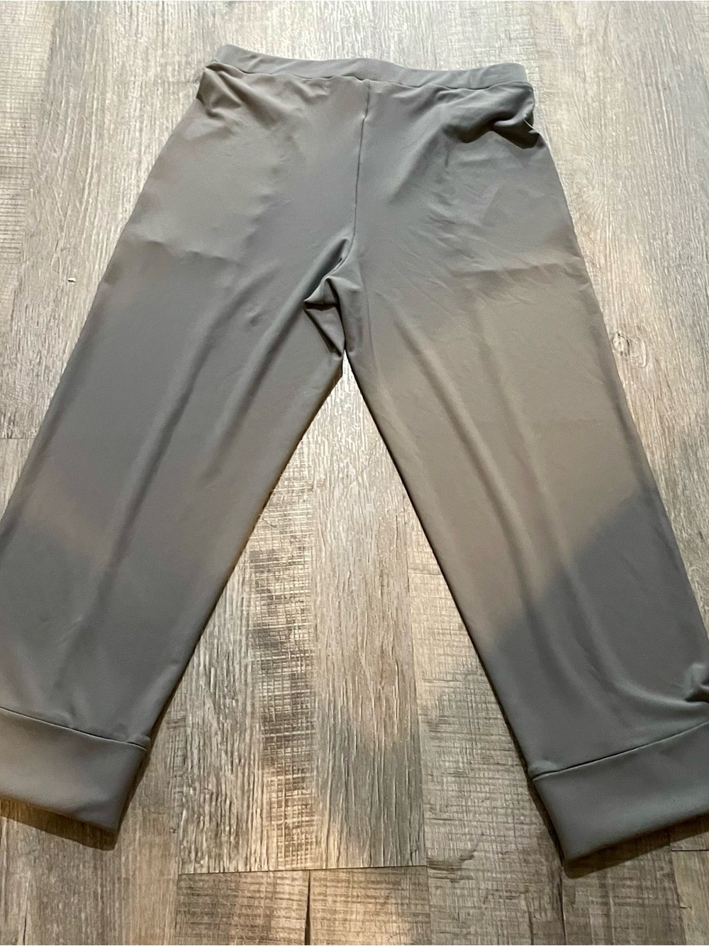Sympli Gray Capris Pull-On Stretch Pants